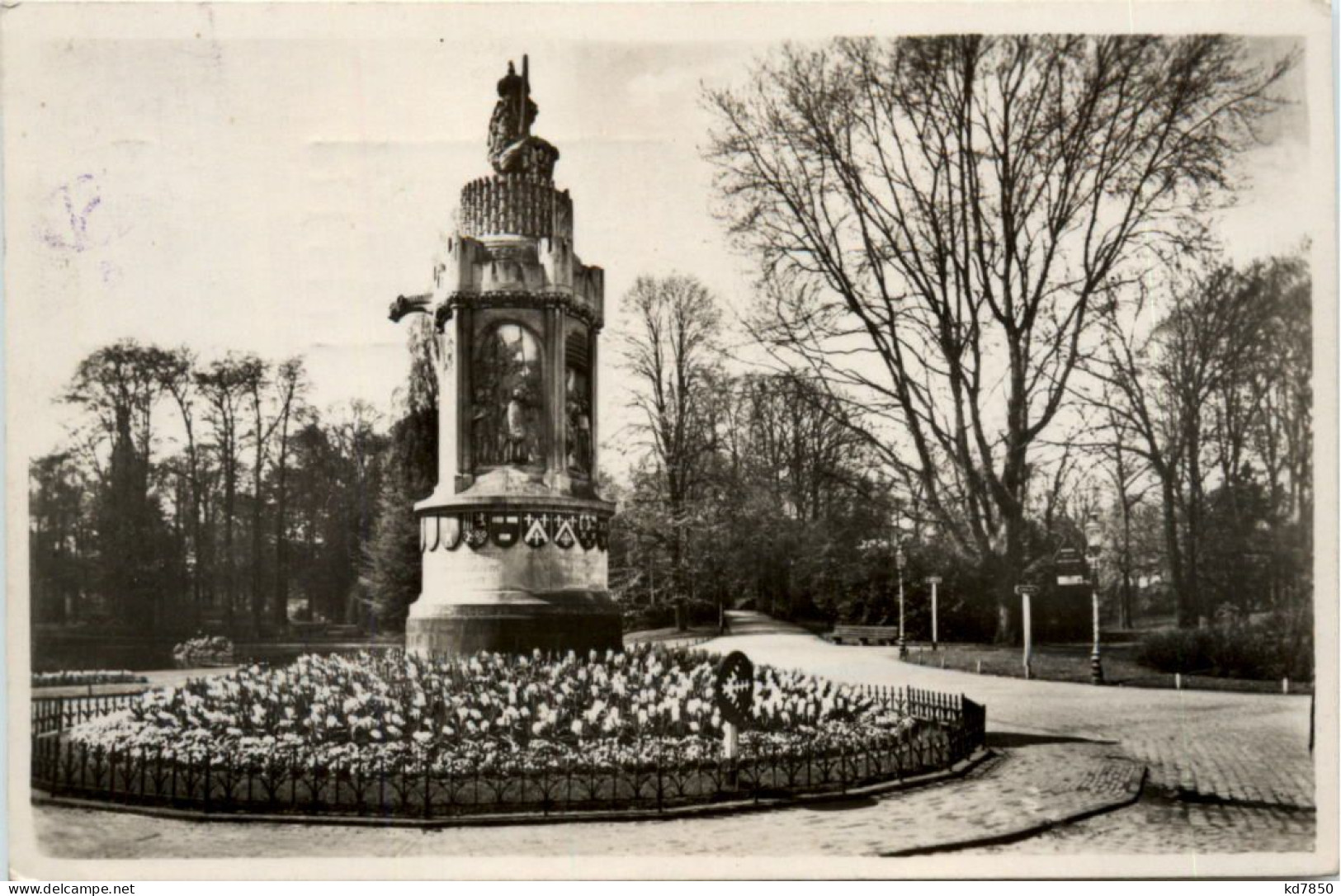 Breda - Monument Valkenberg - Breda
