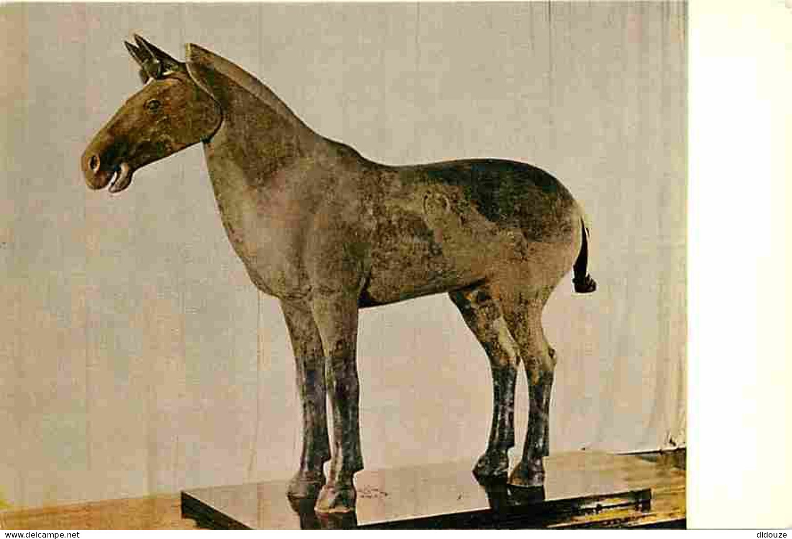 Art - Antiquités - Chine - Cheval - Terre Cuite - Dynastie Des Ts'in - CPM - Voir Scans Recto-Verso - Ancient World