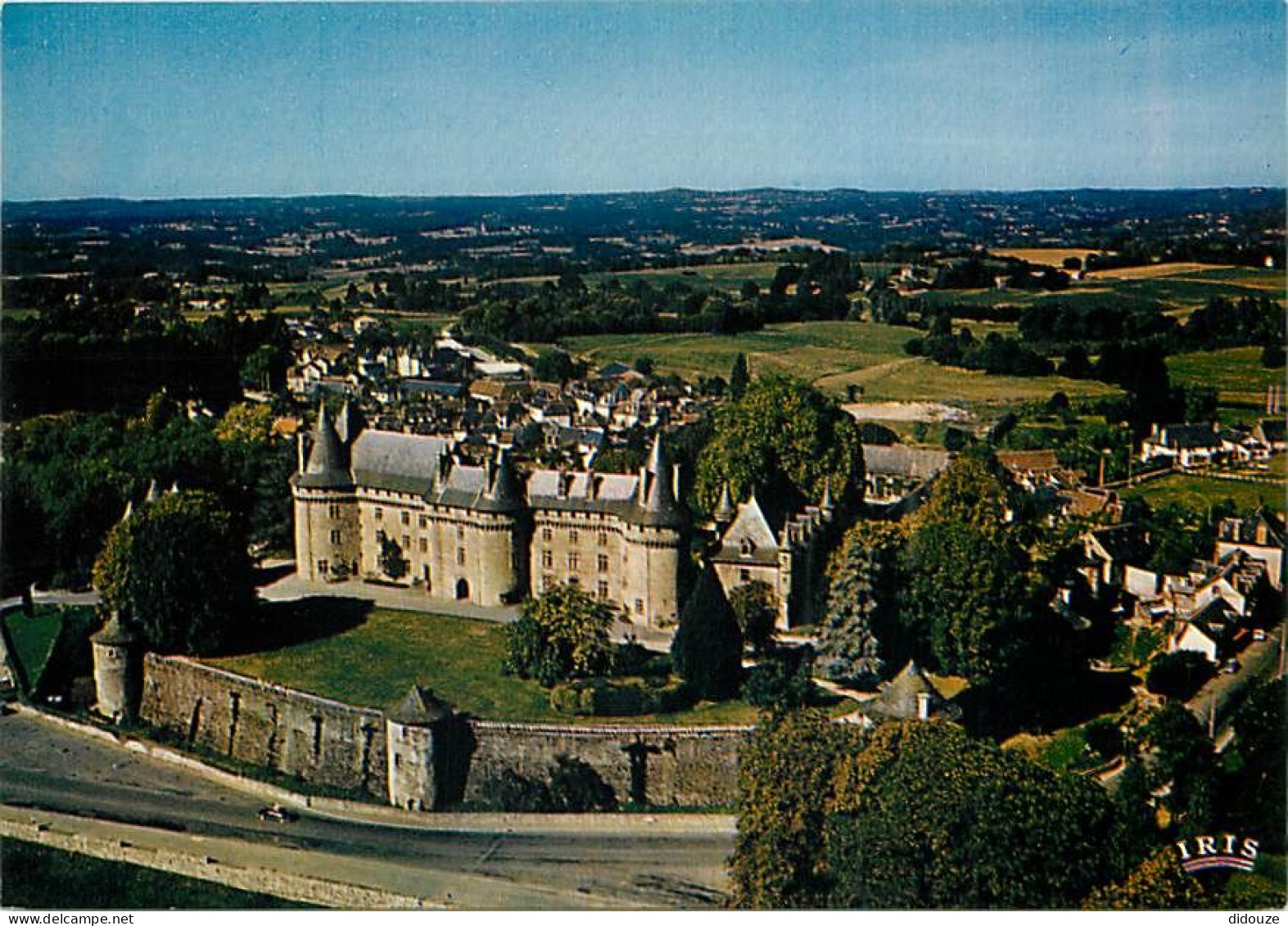 19 - Pompadour - Vue Générale - Le Château - Flamme Postale De Arnac Pompadour - CPM - Voir Scans Recto-Verso - Arnac Pompadour