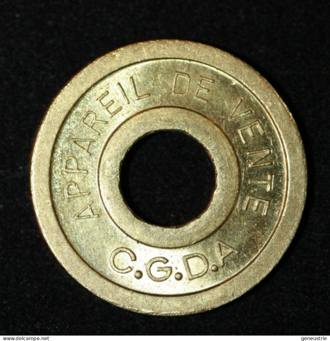 Rare Jeton De Distributeur Ou De Jeu "Appareil De Vente C.G.D.A." Années 20 - Monnaie Nécessité - French Emergency Token - Notgeld