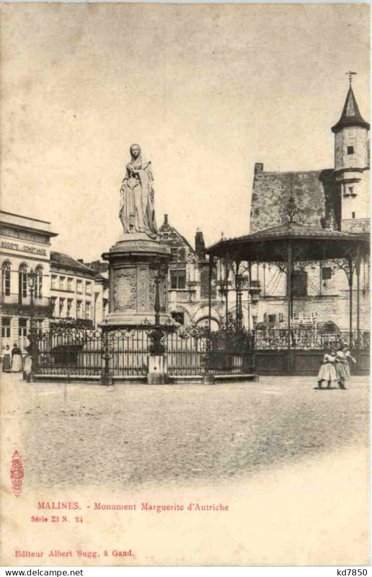 Malines - Monument Marguerite D Autriche - Mechelen