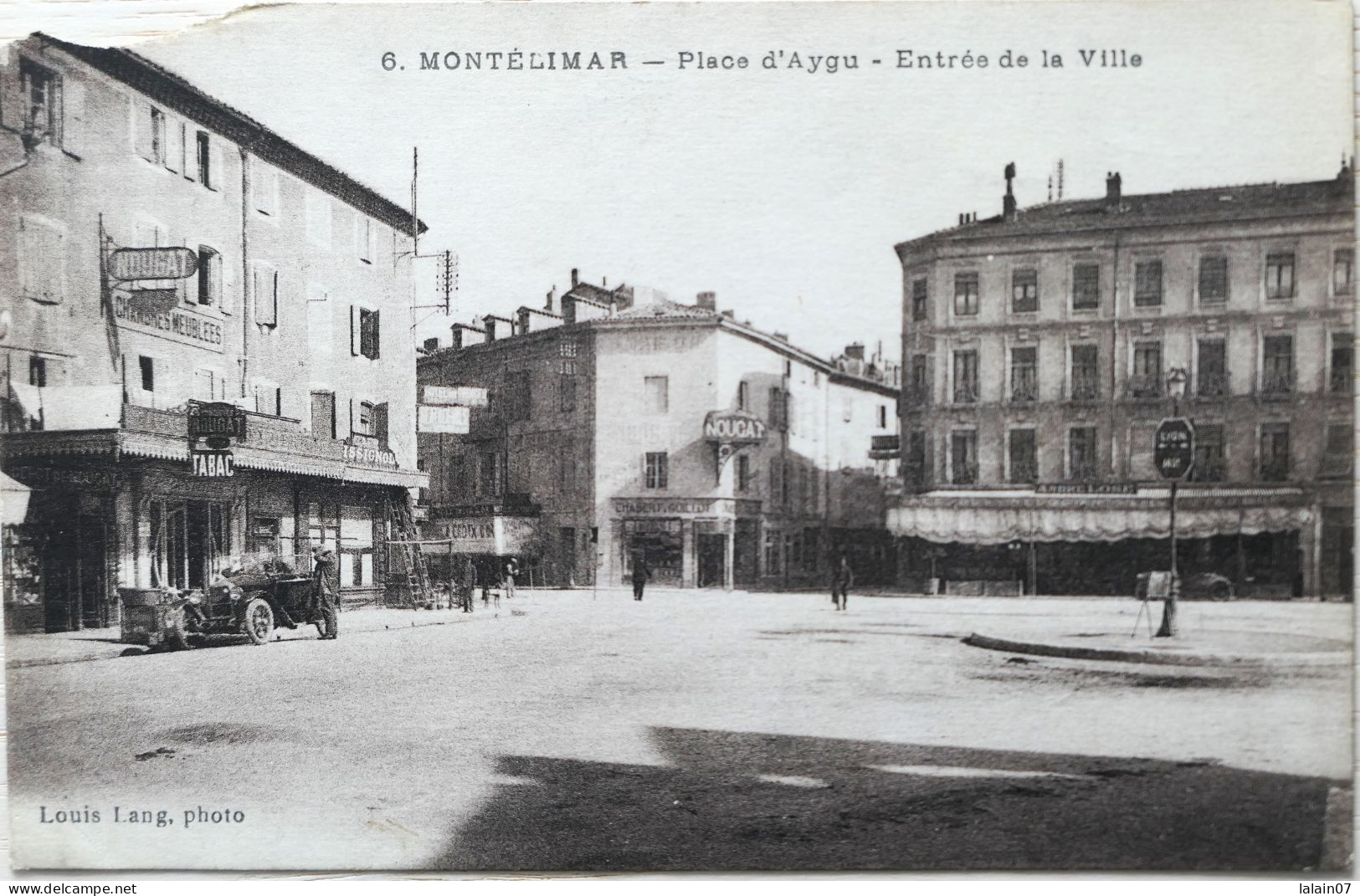 Carte Postale : 26 : MONTELIMAR : Place D'Aygu, Entrée De La Ville, Animé - Montelimar