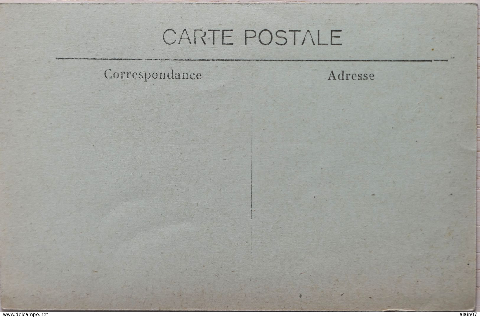 Carte Postale : 26 : LIVRON : Nos Vieilles Rues (les Combes), Animé - Livron