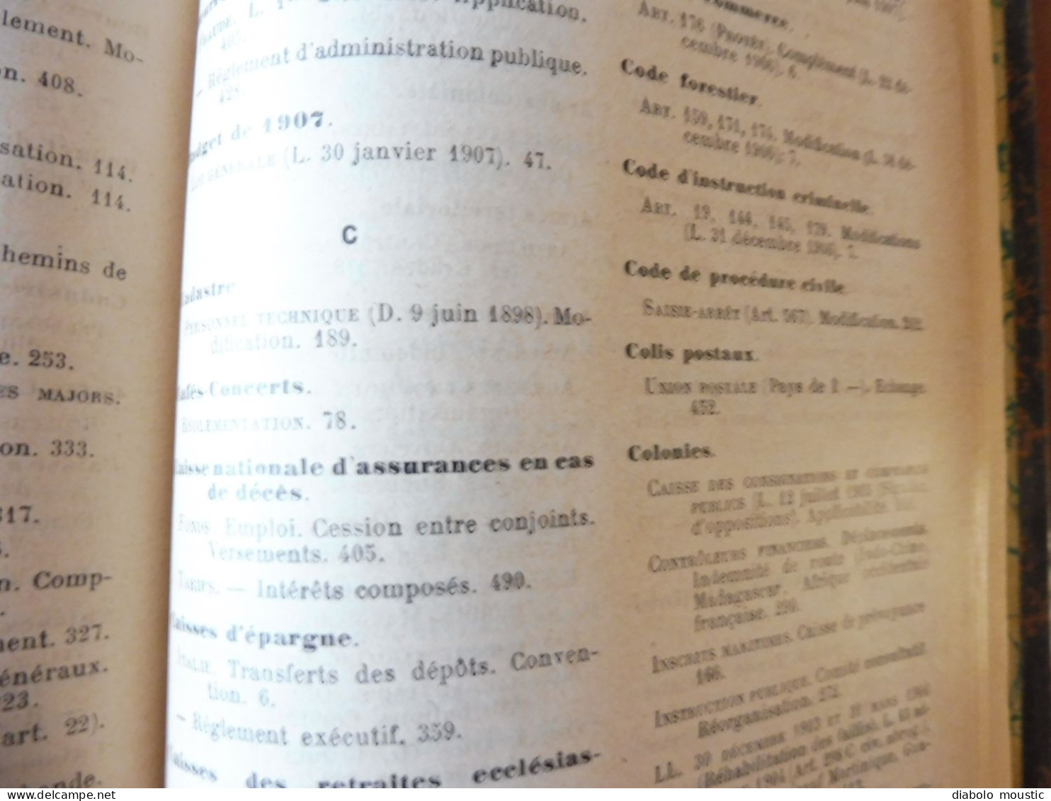 1907  RECUEIL des LOIS : Absinthes, Vers à soie, Séparation des églises et de l'Etat, destruction corbeaux; ; Etc ; Etc