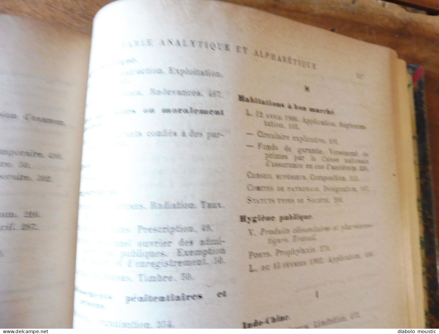 1907  RECUEIL des LOIS : Absinthes, Vers à soie, Séparation des églises et de l'Etat, destruction corbeaux; ; Etc ; Etc