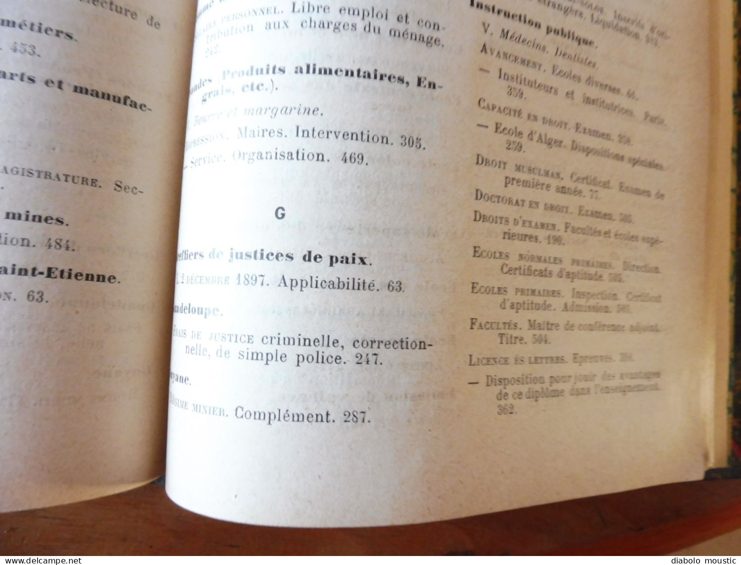 1907  RECUEIL des LOIS : Absinthes, Vers à soie, Séparation des églises et de l'Etat, destruction corbeaux; ; Etc ; Etc