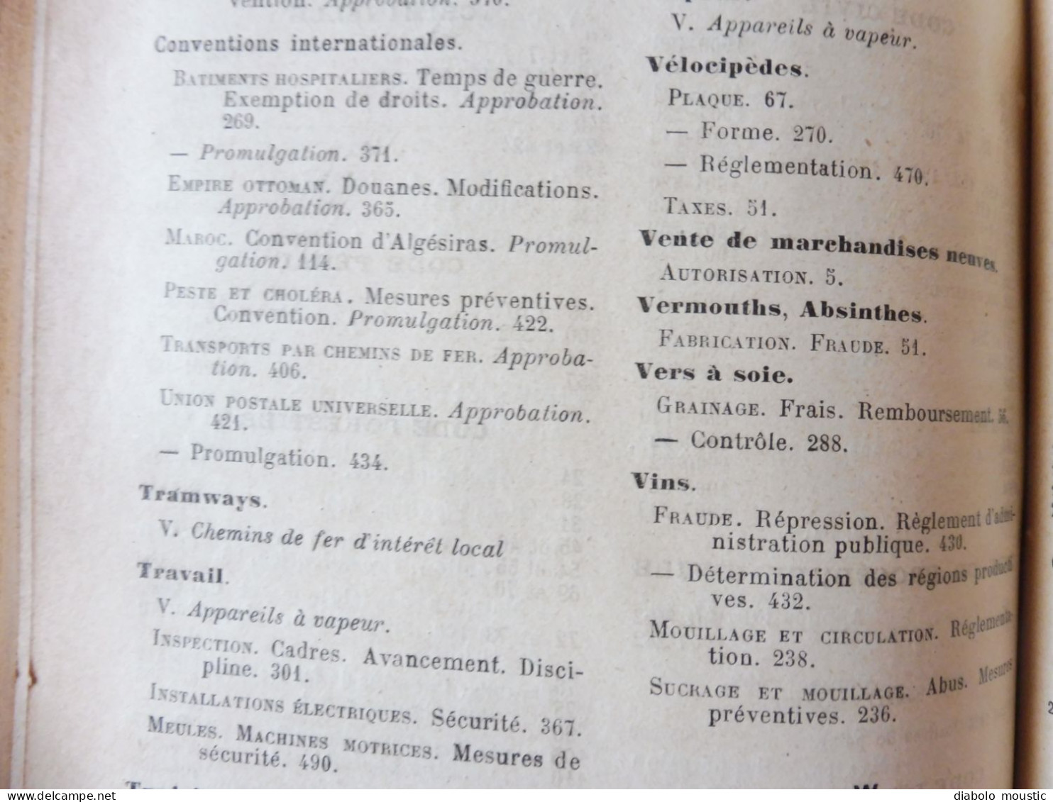 1907  RECUEIL des LOIS : Absinthes, Vers à soie, Séparation des églises et de l'Etat, destruction corbeaux; ; Etc ; Etc