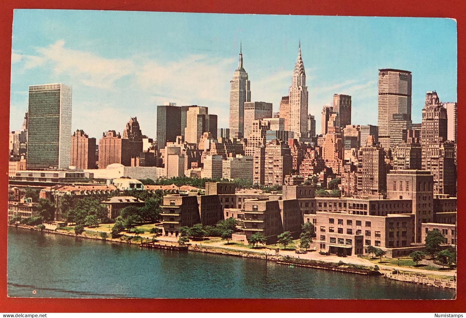 MIDTOWN MANHATTAN SKYLINE - NEW YORK CITY (USA) 1972 (c545) - Manhattan