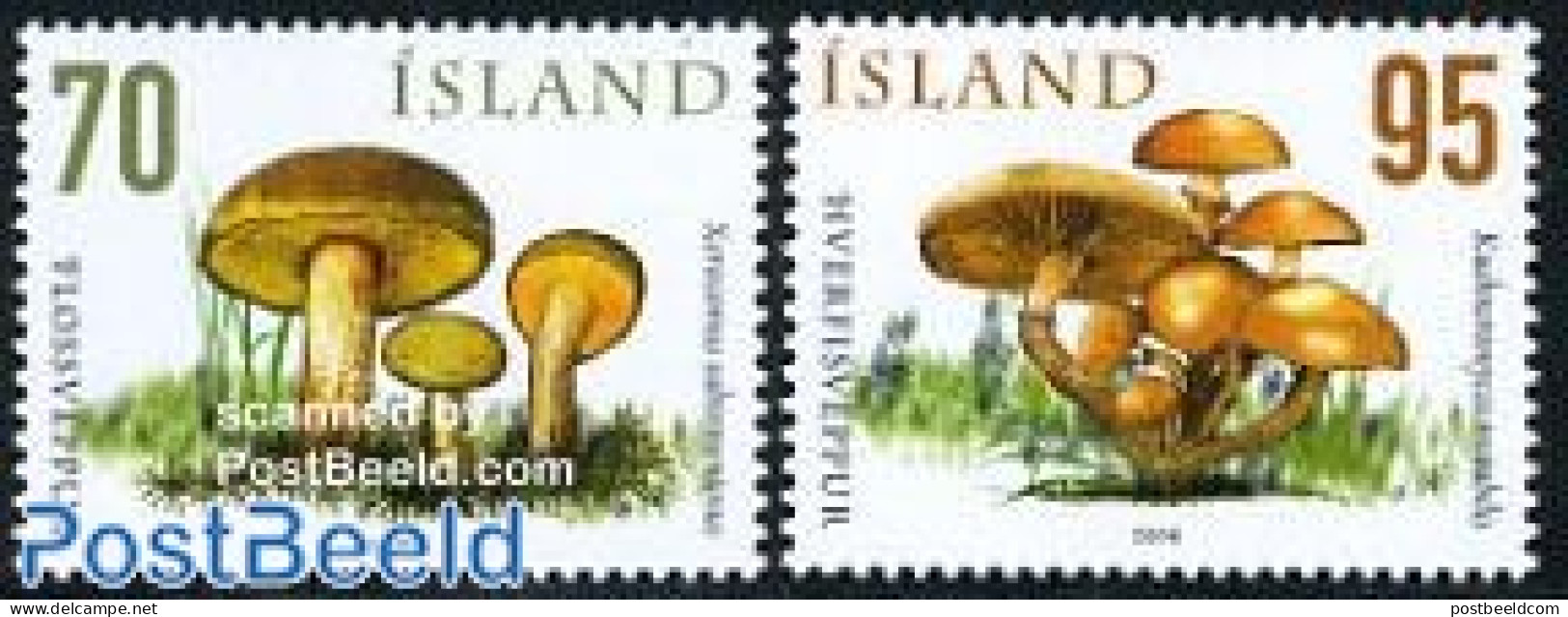 Iceland 2006 Mushrooms 2v, Mint NH, Nature - Mushrooms - Nuovi