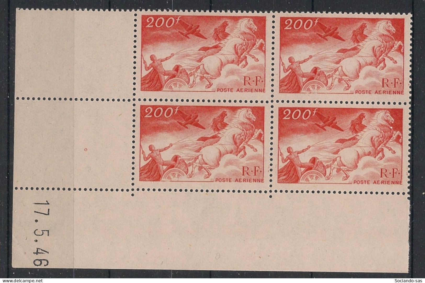 FRANCE - 1946 - Poste Aérienne PA N°YT. 19 - Char Du Soleil 200f - Bloc De 4 Coin Daté - Neuf Luxe** / MNH - Airmail