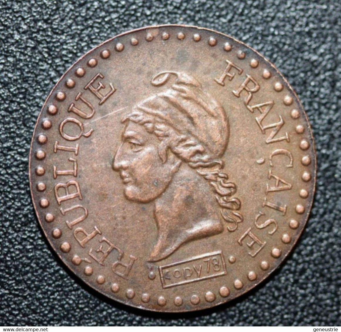 Jeton Publicitaire De 1 Centime Type Dupré (bronze) Cognac Rémy Martin 1724" Centaure - Professionnels / De Société