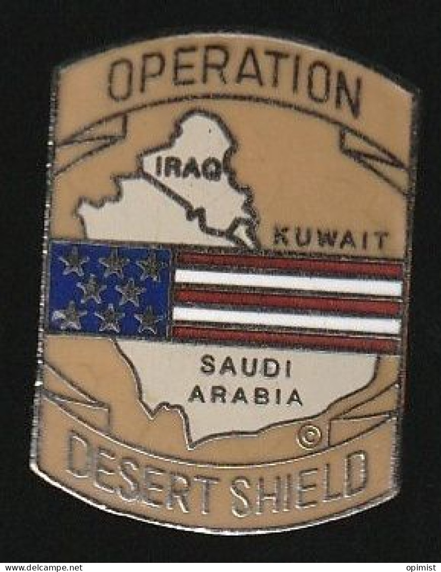 77654-Pin's .Irak.Kuwait.operation Desert..Militaire.Armée.2 Tacks..signé EEI 91 - Militari