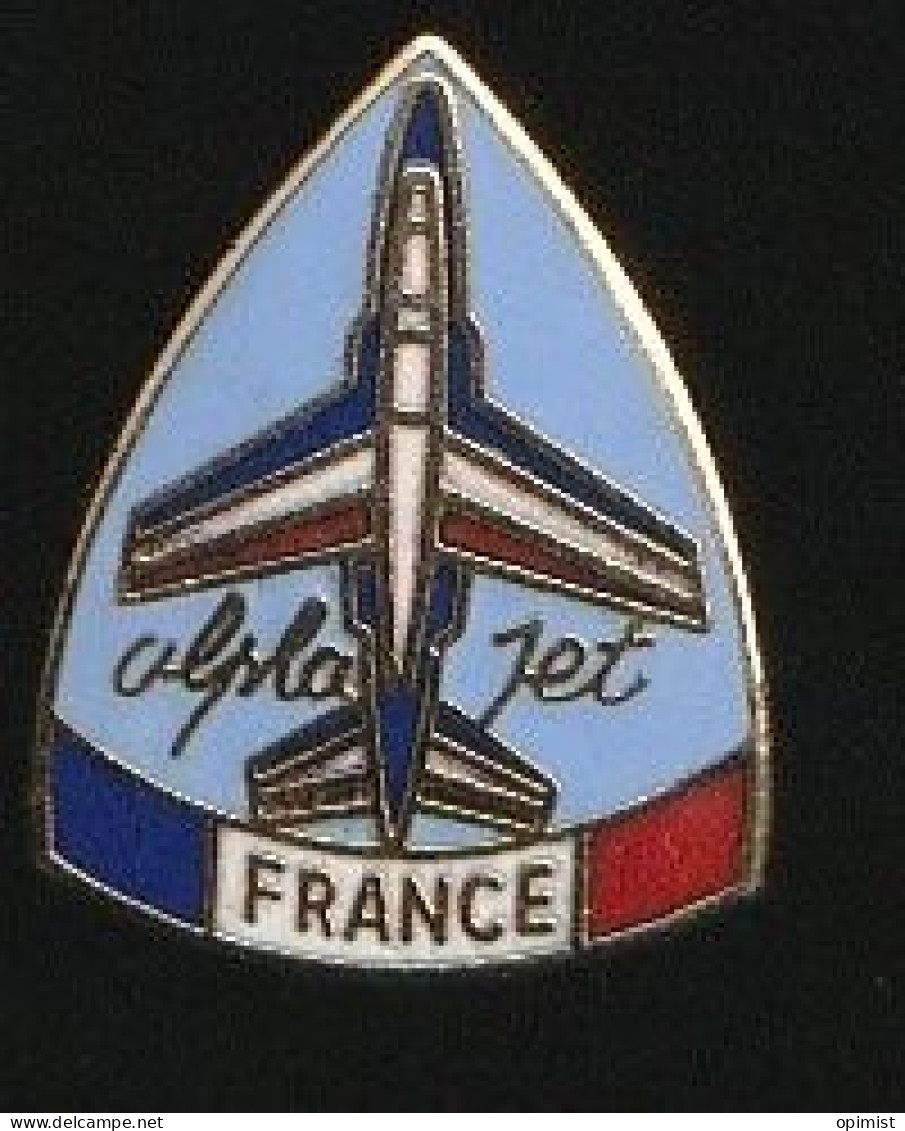 77655-Pin's .France Alpha Jet.Avion..Militaire.Armée..signé Paris Insignes. - Aviones