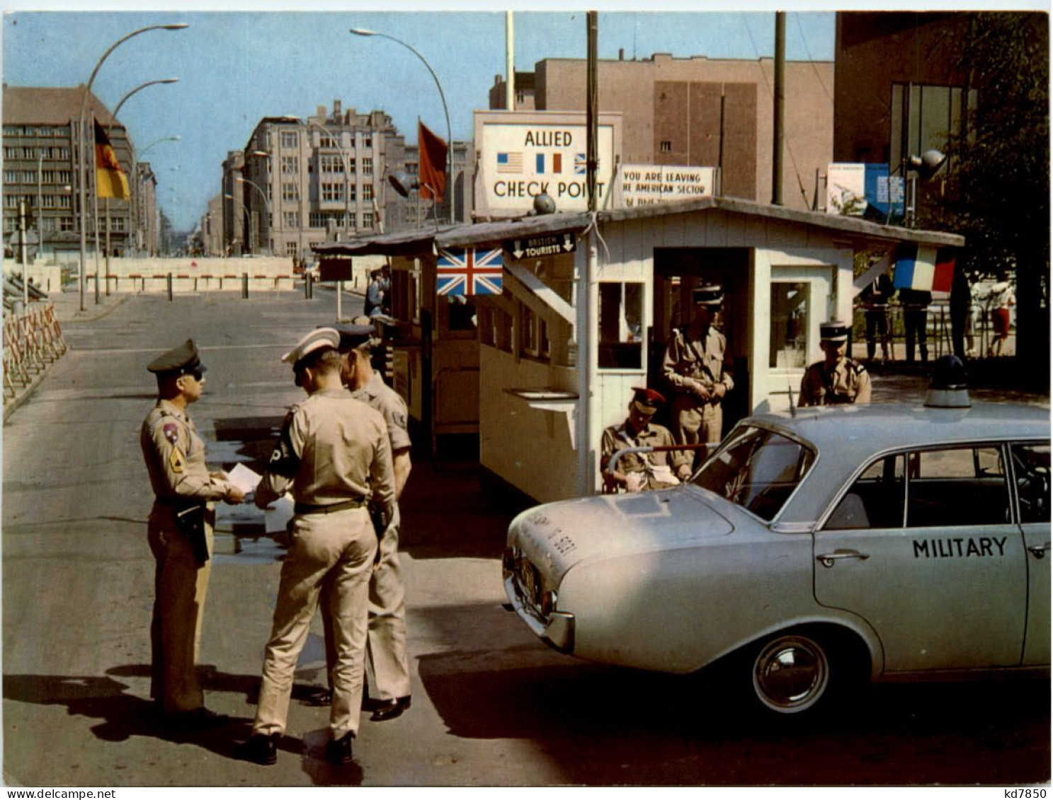 Berlin - Checkpoint Charlie - Muro Di Berlino
