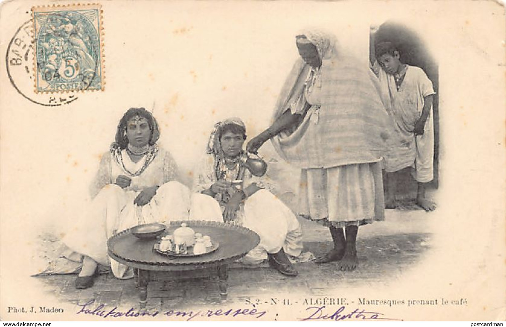 Algérie - Mauresques Prenant Le Café - Ed. J. Madon Série 2 - N. 44 - Mujeres
