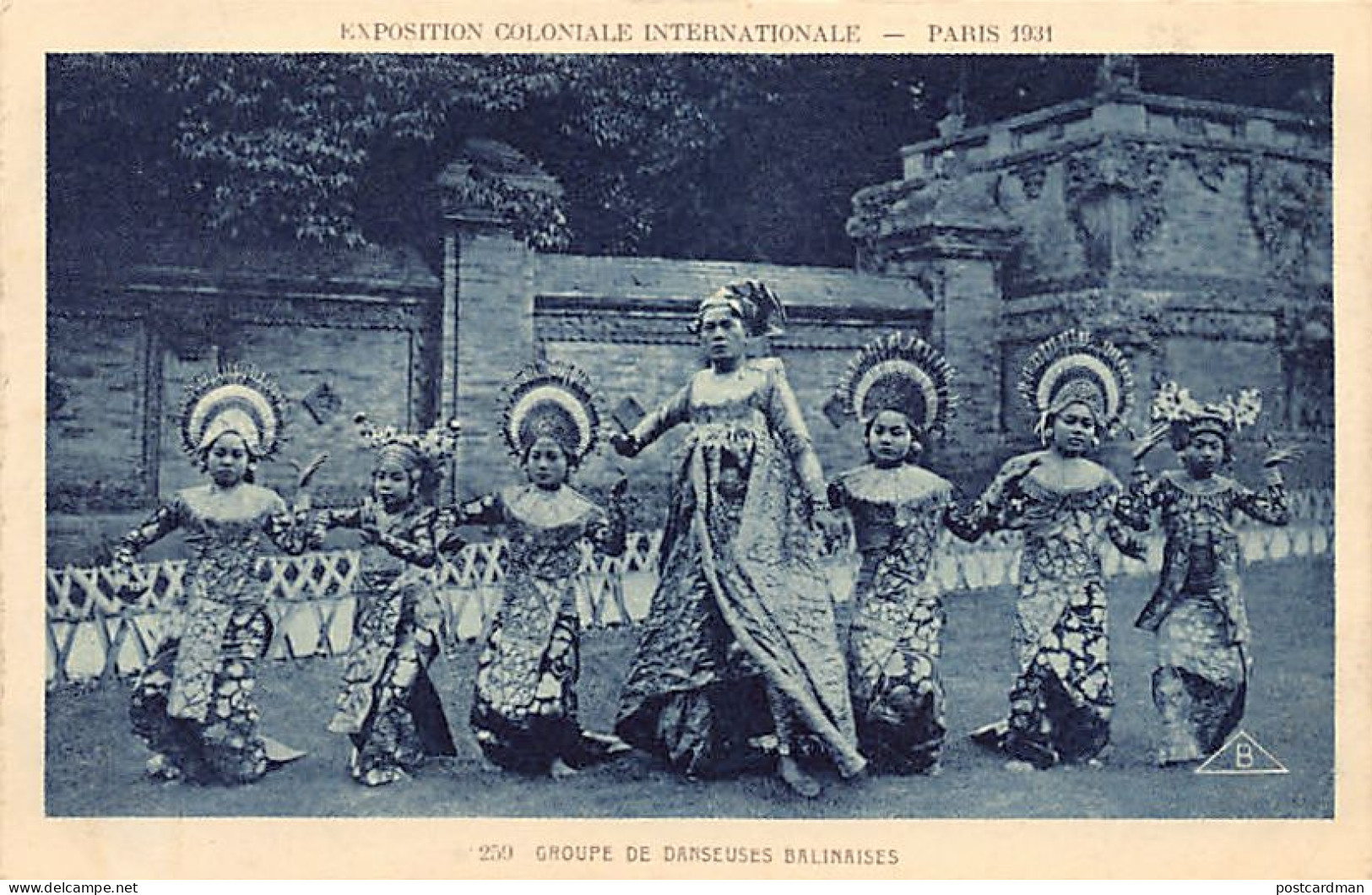 Indonesia - BALI - Group Of Balinese Dancers At The Colonial Exhibition In Paris (France) In 1931 - Indonésie