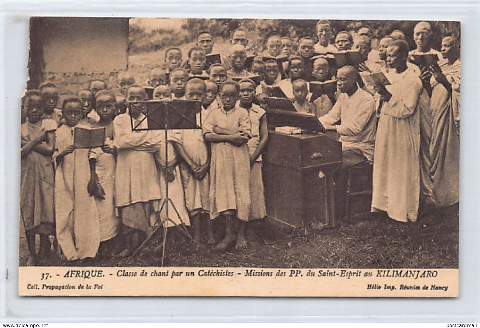 Tanganyika - KILIMANJARO - Singing Class By A Catechist - Publ. Missions Des Pères Du Saint-Esprit 37 - Tanzanie
