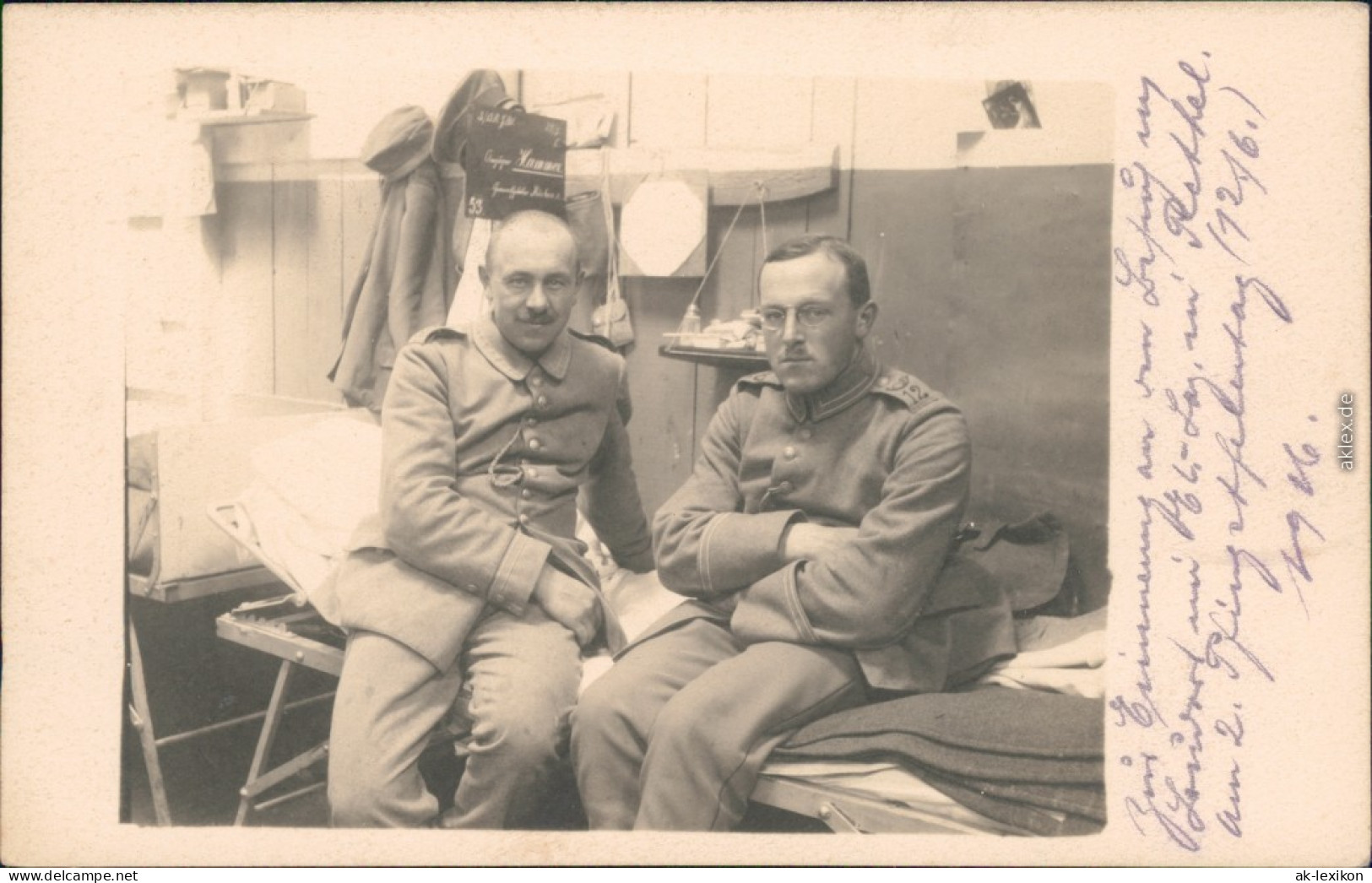 Ansichtskarte  Zwei Soldaten Auf Pritsche Privatfotokarte 1. Weltkrieg  1916 - Characters