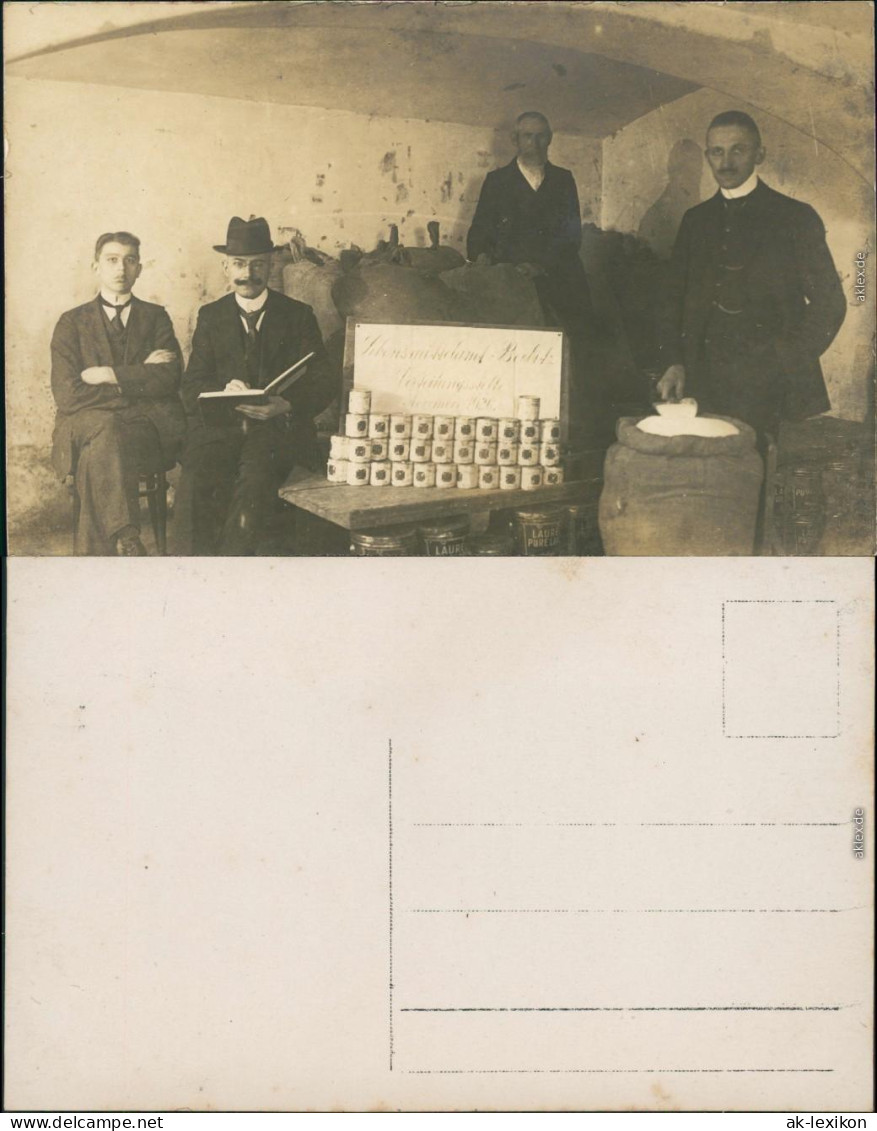 Ansichtskarte  Menschen / Soziales Leben - Gruppenfotos - Vorratsraum 1911 - Non Classés