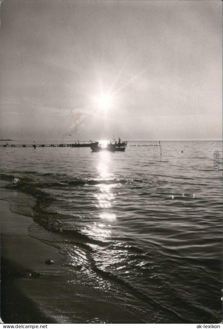 Mecklenburg Vorpommern-Schwerin Ostseegrüße - Strand, Fischerboot 3 1981 - Schwerin