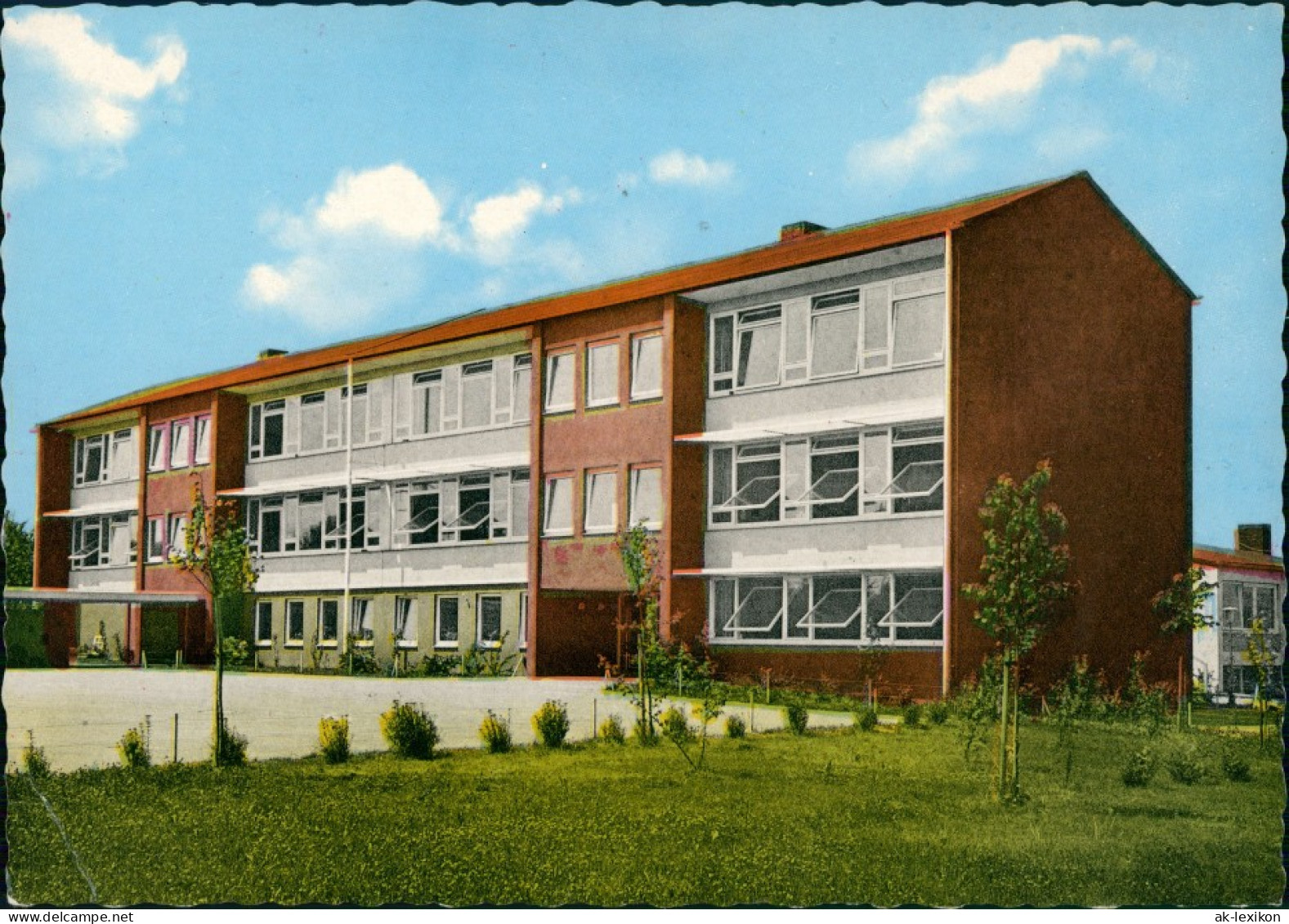 Berkheim-Esslingen Partie A.d. Schule, School, Schulgebäude 1970 - Esslingen