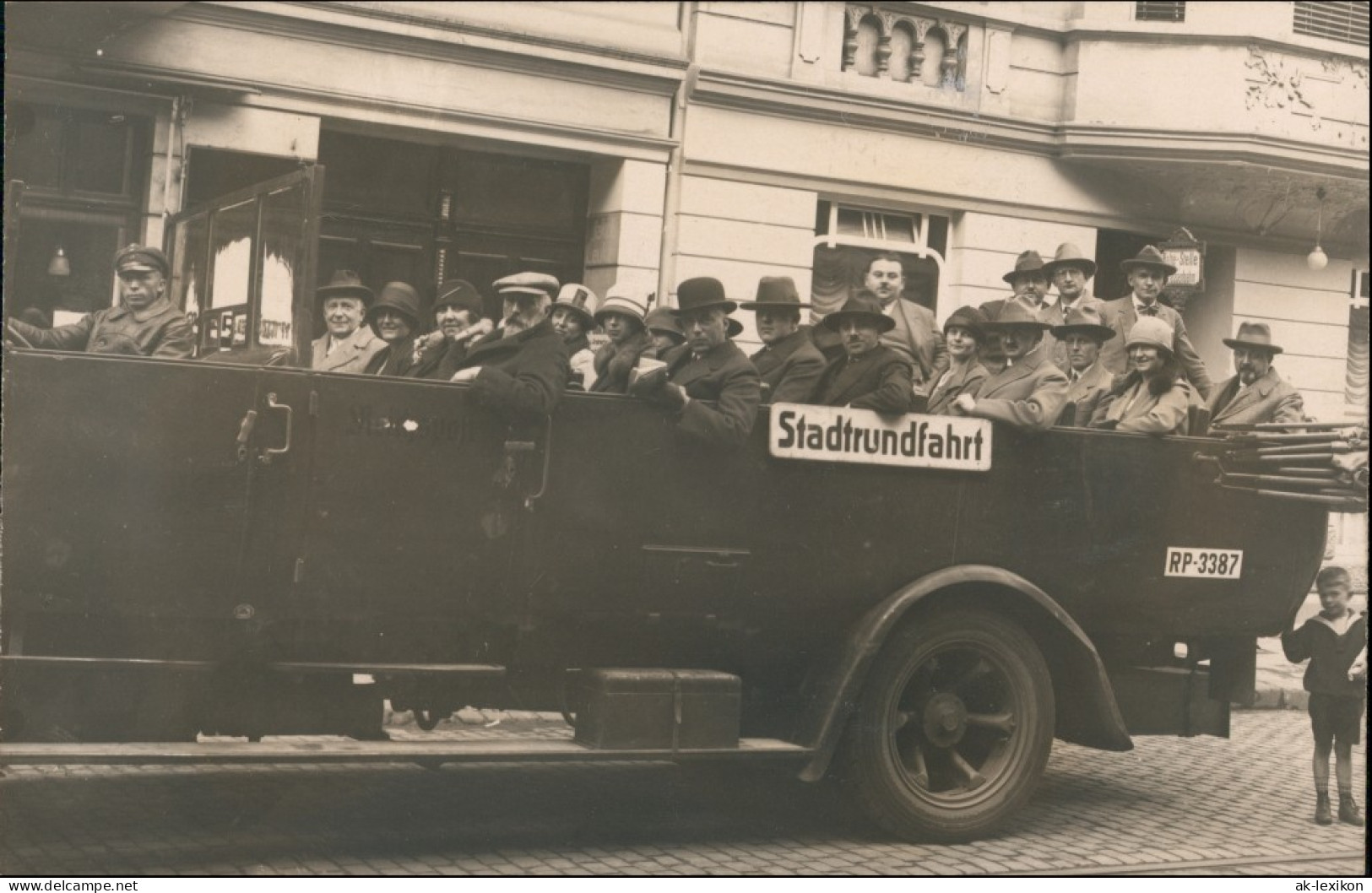 Ansichtskarte  Verkehr/KFZ - Bus Stadtrundfahrt RP-3387 1924 - Buses & Coaches