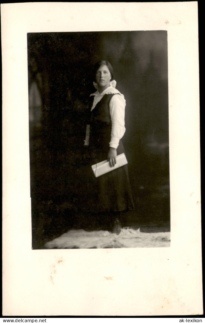 Schöne Frau In Kleid - Mode Kleidung Zeitgeschichte 1925 Privatfoto Foto - People