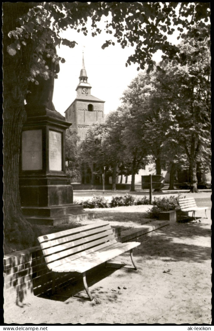 Ansichtskarte Varel Schloßplatz Mit Schloßkirche 1960 - Varel