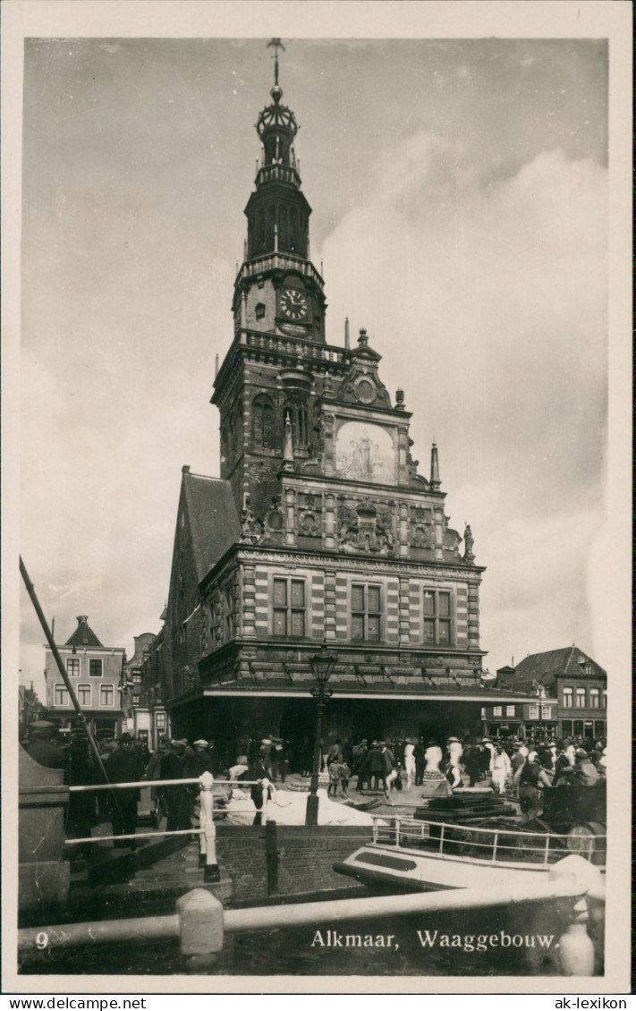 Postkaart Alkmaar Alkmaar, Waaggebouw, Gebäude-Ansicht 1940 - Alkmaar