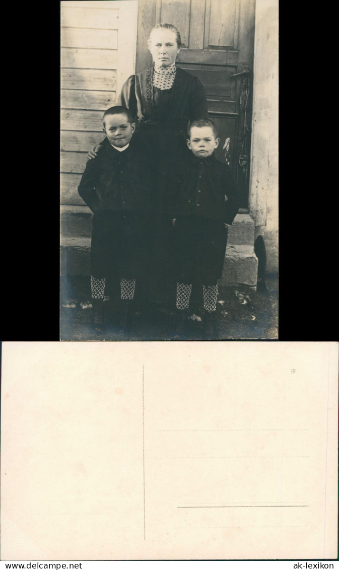 Menschen & Soziales Leben: Mutter Mit Ihren 2 Kindern 1910 Privatfoto - Gruppi Di Bambini & Famiglie