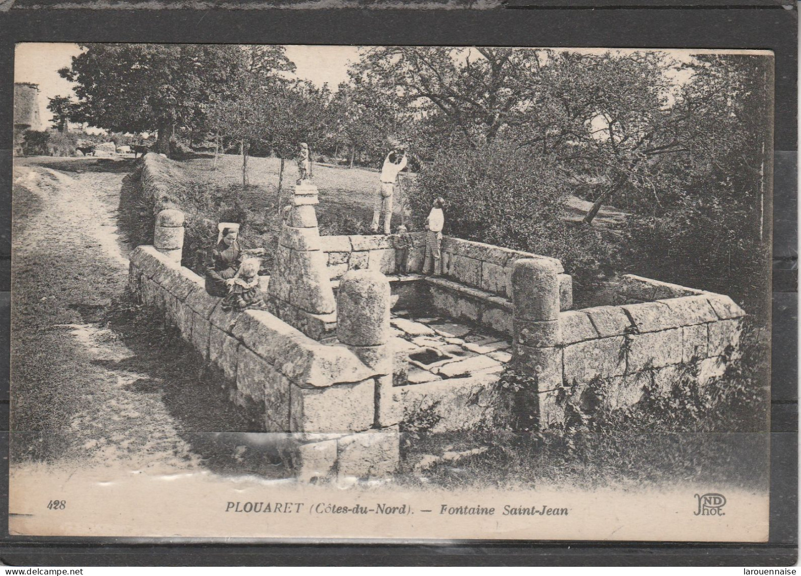 22 - PLOUARET - Fontaine Saint Jean - Plouaret