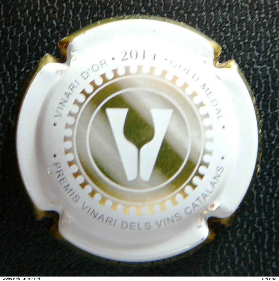 (dc-057) Capsule Cava Pere Olivella Galimany - Gold Medal 2014   -  Placa Premis Vinari Dels Vins Catalans - Schuimwijn