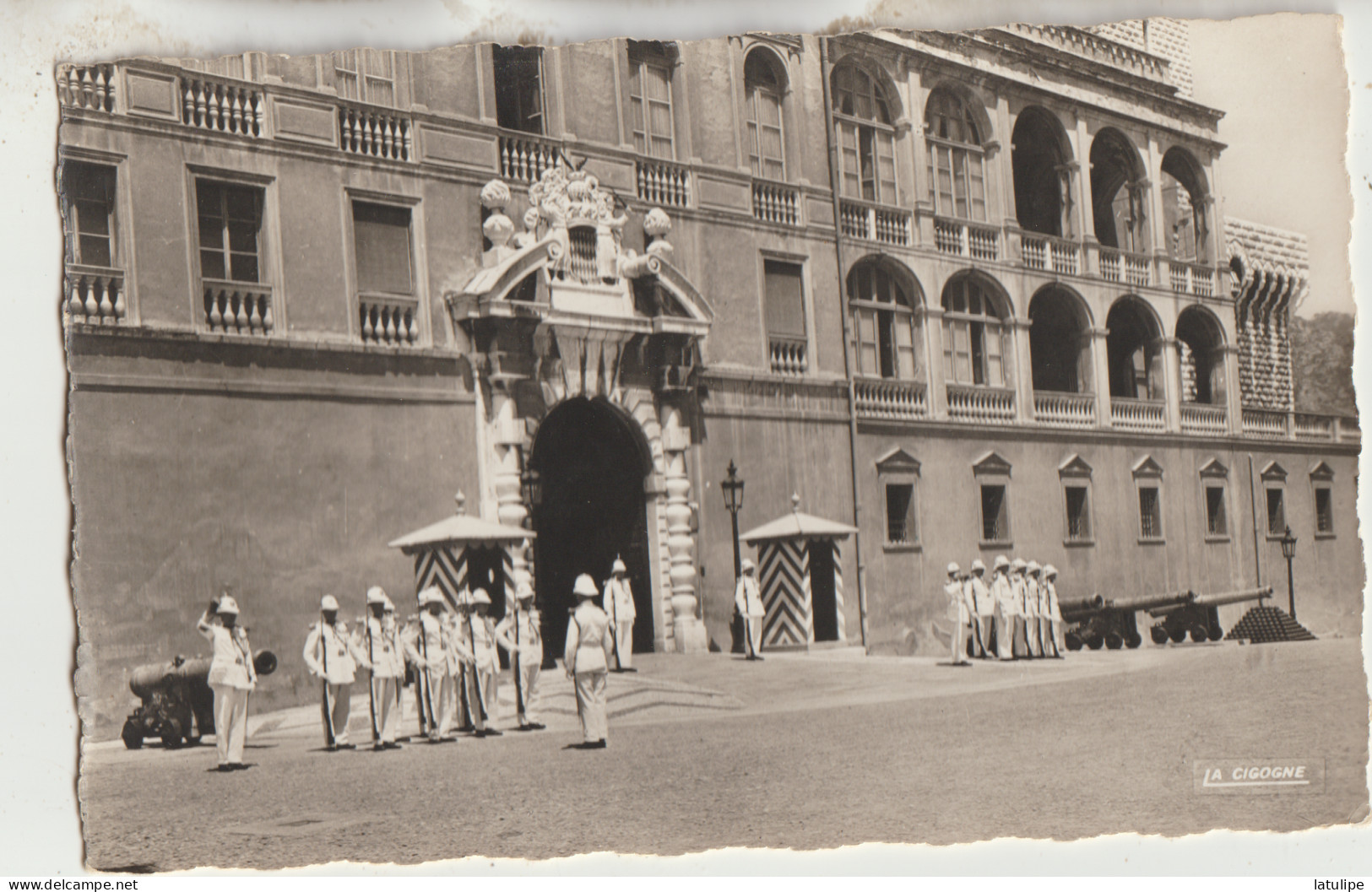 Monte Carlo   LA  Releve De La Garde Devant Le Palais Princier  Animée - Palacio Del Príncipe