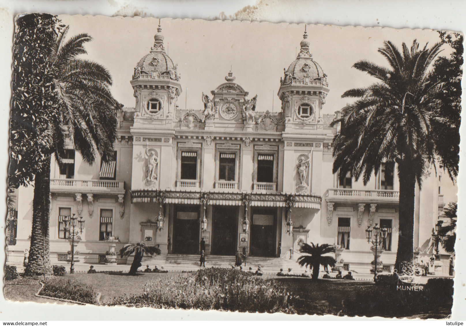 Monte Carlo   Le  Casino Et Rue Animée - Casinò