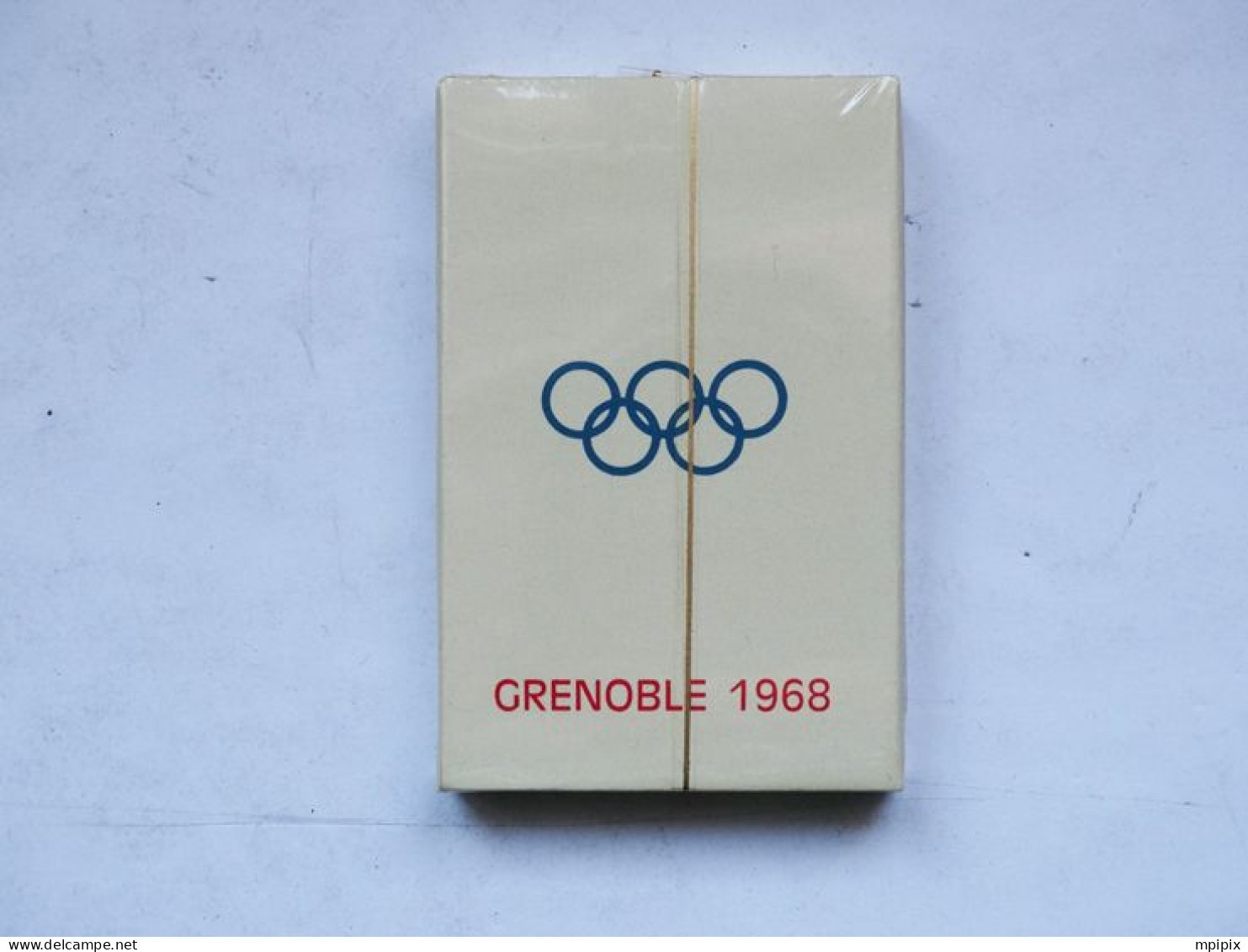 Dernier Paquet De 5 Cigarettes Gitanes Jeux Olympiques D'hiver Grenoble 1968 JO 68 Olympics Winter Games - Habillement, Souvenirs & Autres