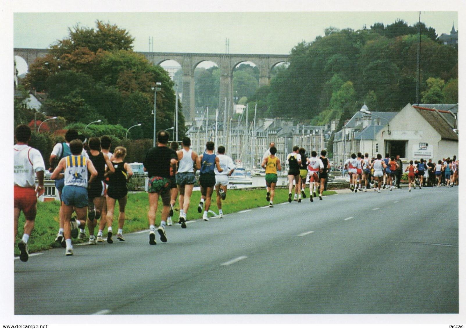 CLB - ATHLETISME - CPM - SEMI MARATHON SAINT POL - MORLAIX 1996 - L'ARRIVEE AU BASSIN A FLOT - Leichtathletik