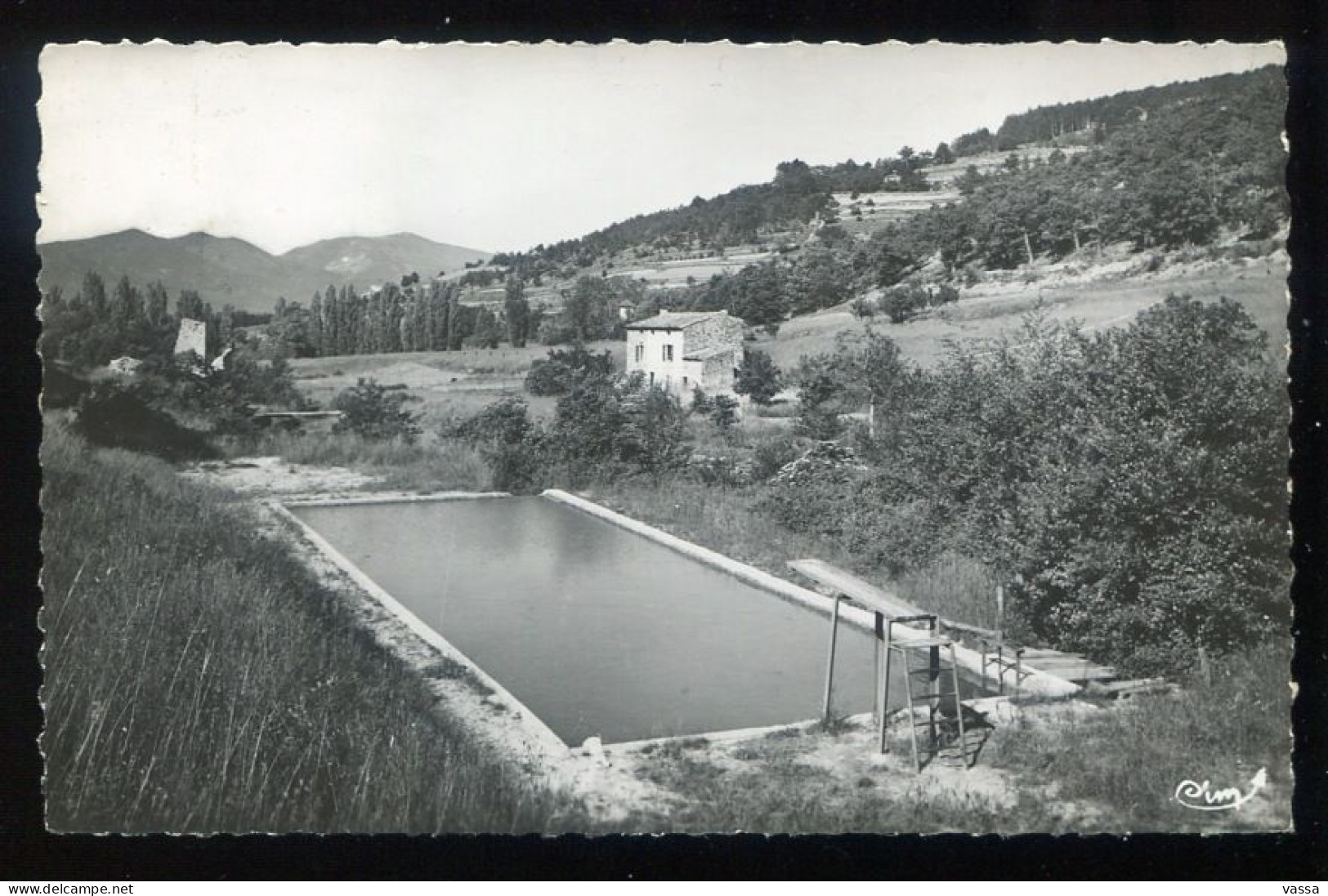 DIEULEFIT - Sejour De Vacances - Un Bassin De Natation. Timbre. Piscine - Dieulefit