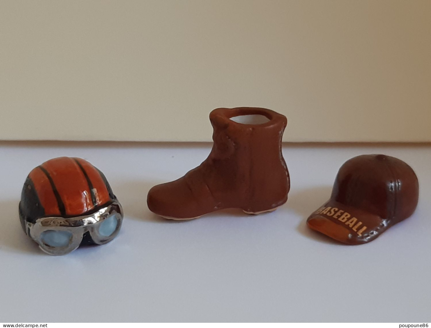 FEVES - "SPORT, VINTAGE ET COLLECTOR 2022" - CHAUSSURE DE MARCHE, CASQUETTE BASEBALL, CASQUE MOTO - Andere & Zonder Classificatie