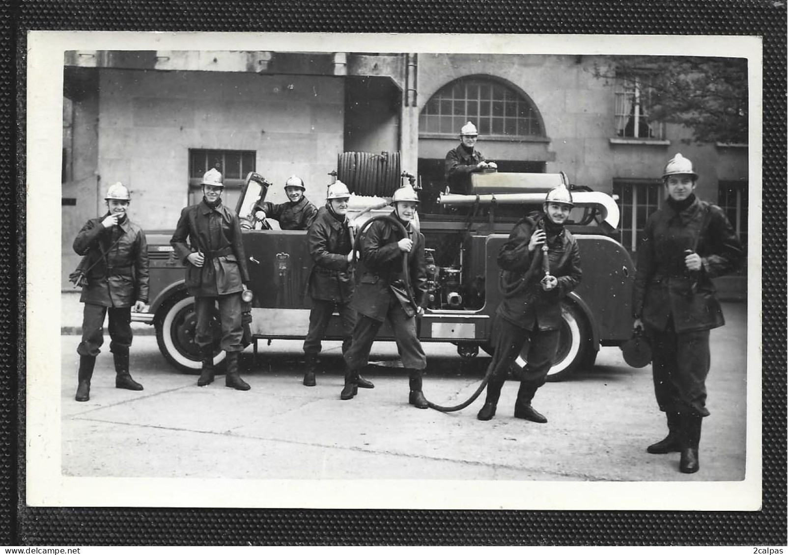 Photo Format Cpa 14 / 9 Cm - Groupe De Pompiers - Non Située - Photographie