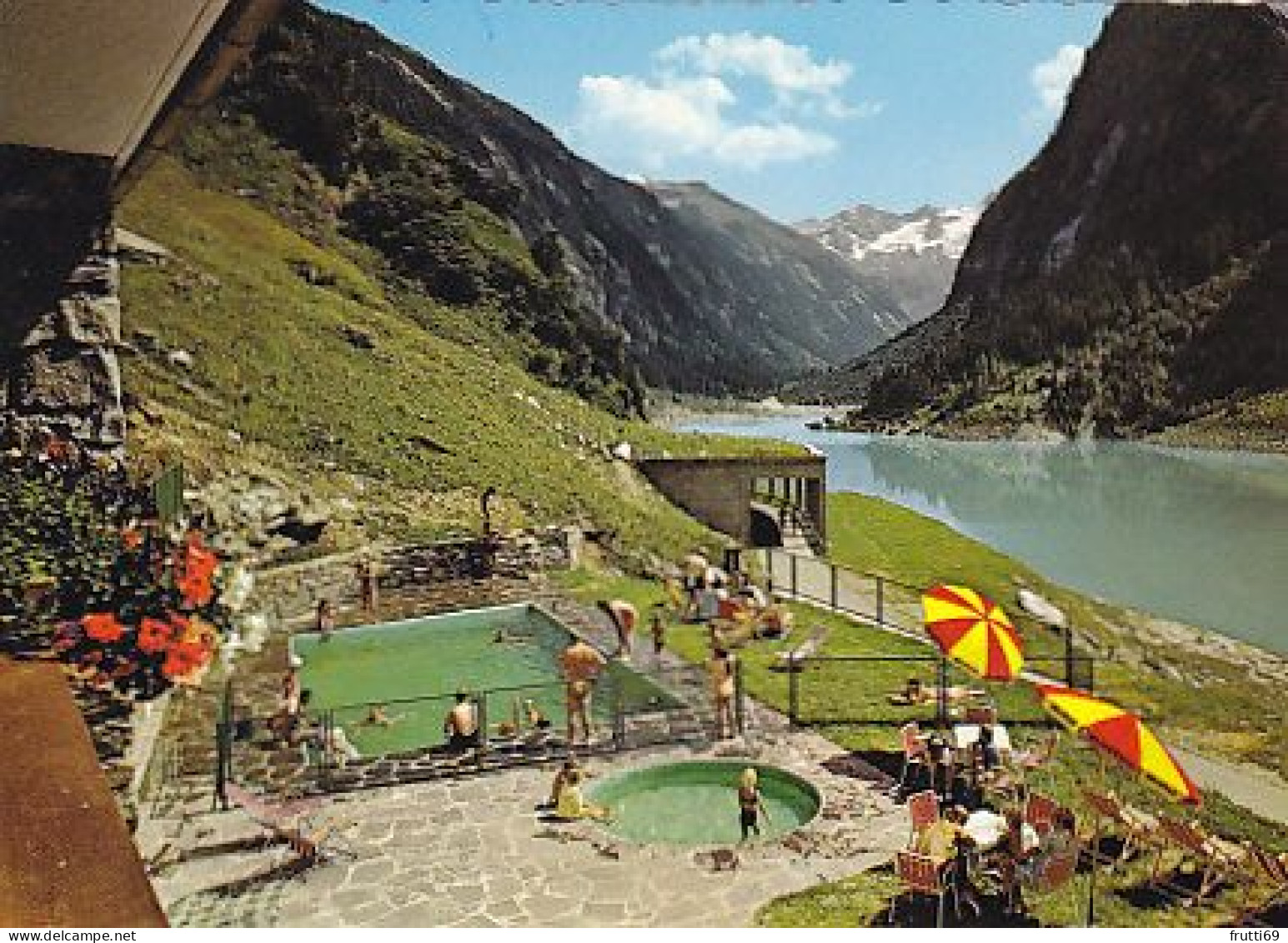 AK 212868 AUSTRIA - Mayrhofen - Kröll's Gasthaus Wasserfall - Zillertal - Zillertal