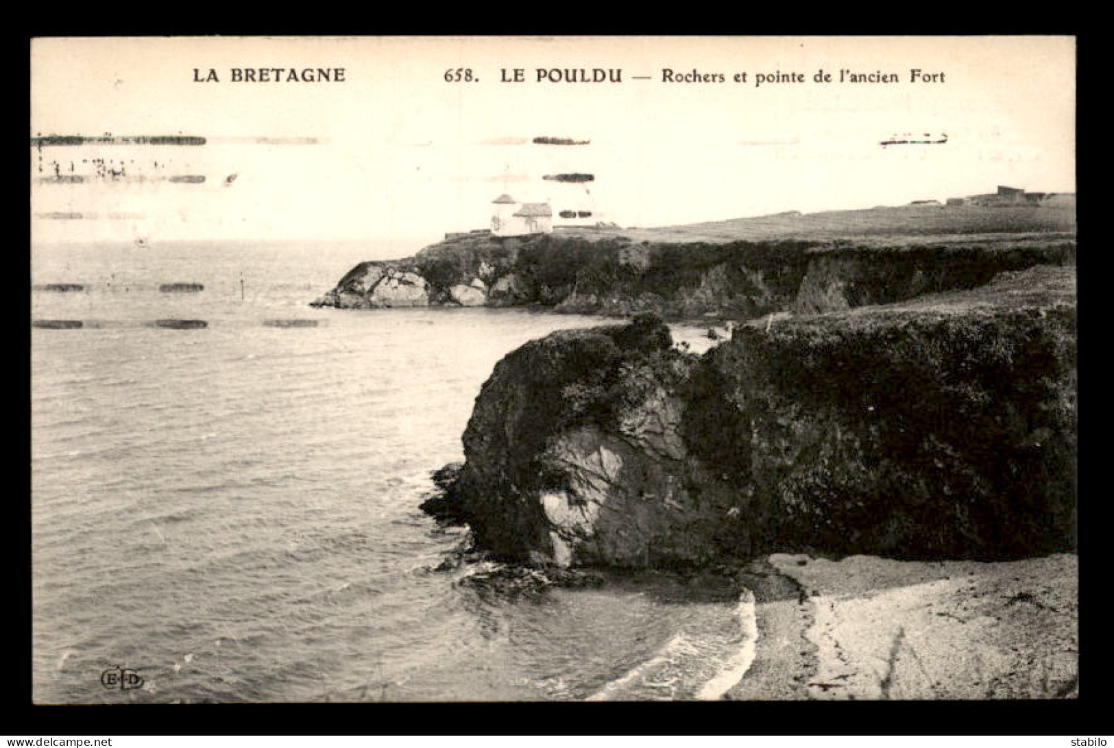 29 - LE POULDU - ROCHERS ET POINTE DE L'ANCIEN FORT - AU VERSO SPECIALITES PHARMACEUTIQUES HENRI PAILLE LA ROCHELLE - Le Pouldu