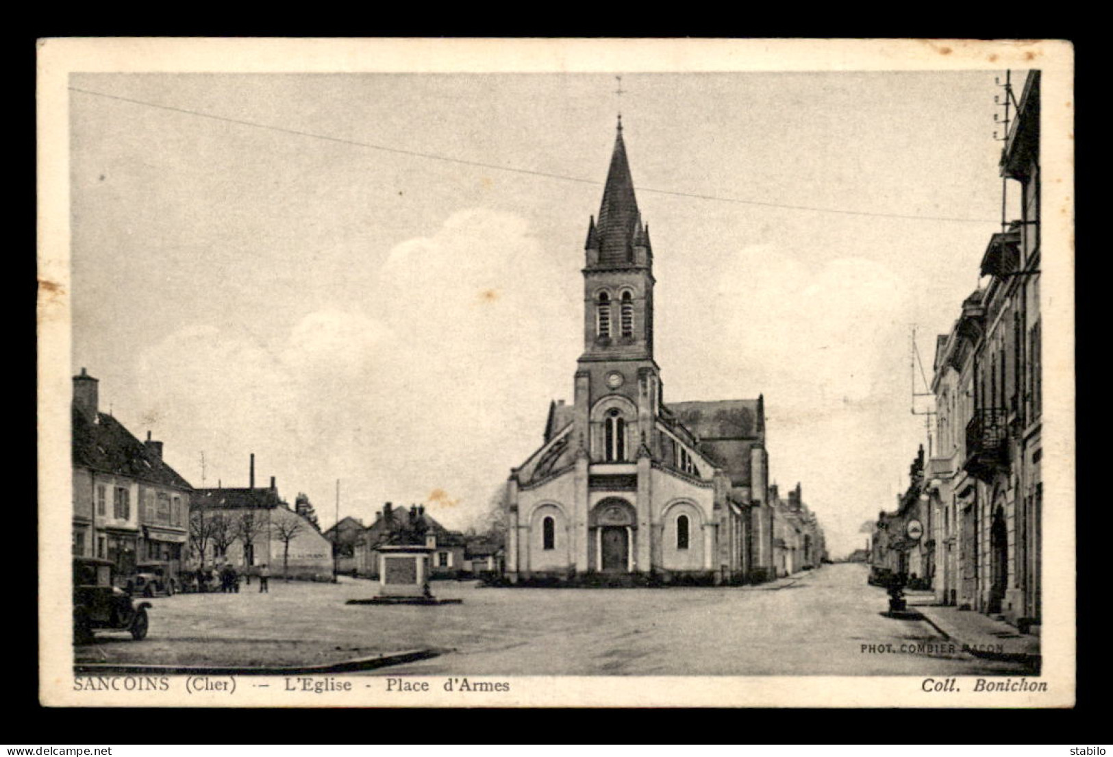 18 - SANCOINS - L'EGLISE PLACE D'ARMES - Sancoins