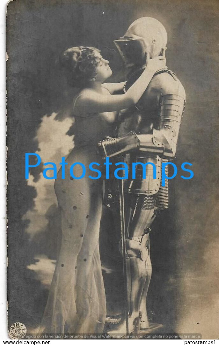 226957 REAL PHOTO COSTUMES WOMAN SENSUAL WITH MEN'S ARMOR POSTAL POSTCARD - Photographie