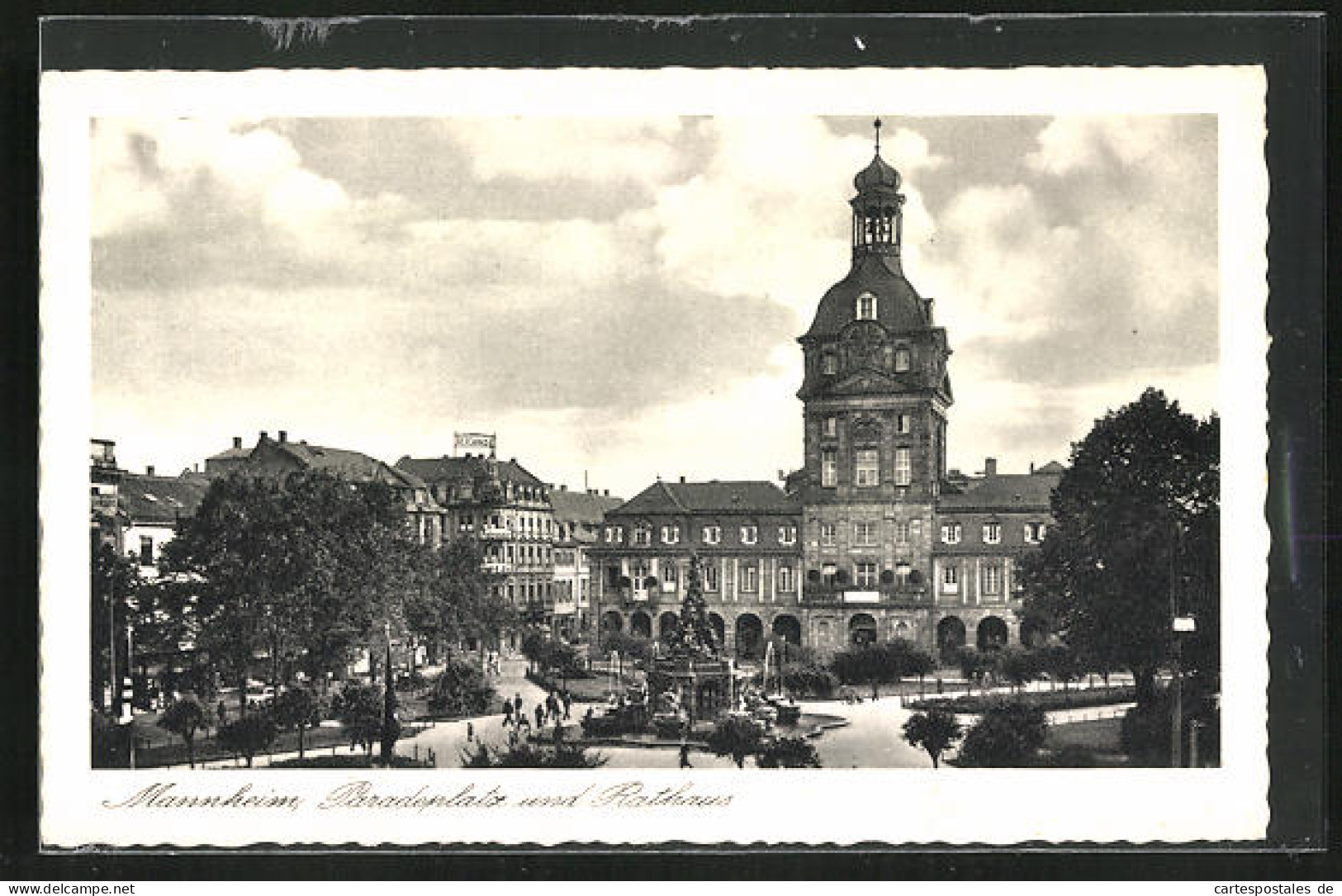 AK Mannheim, Paradeplatz Und Rathaus  - Mannheim