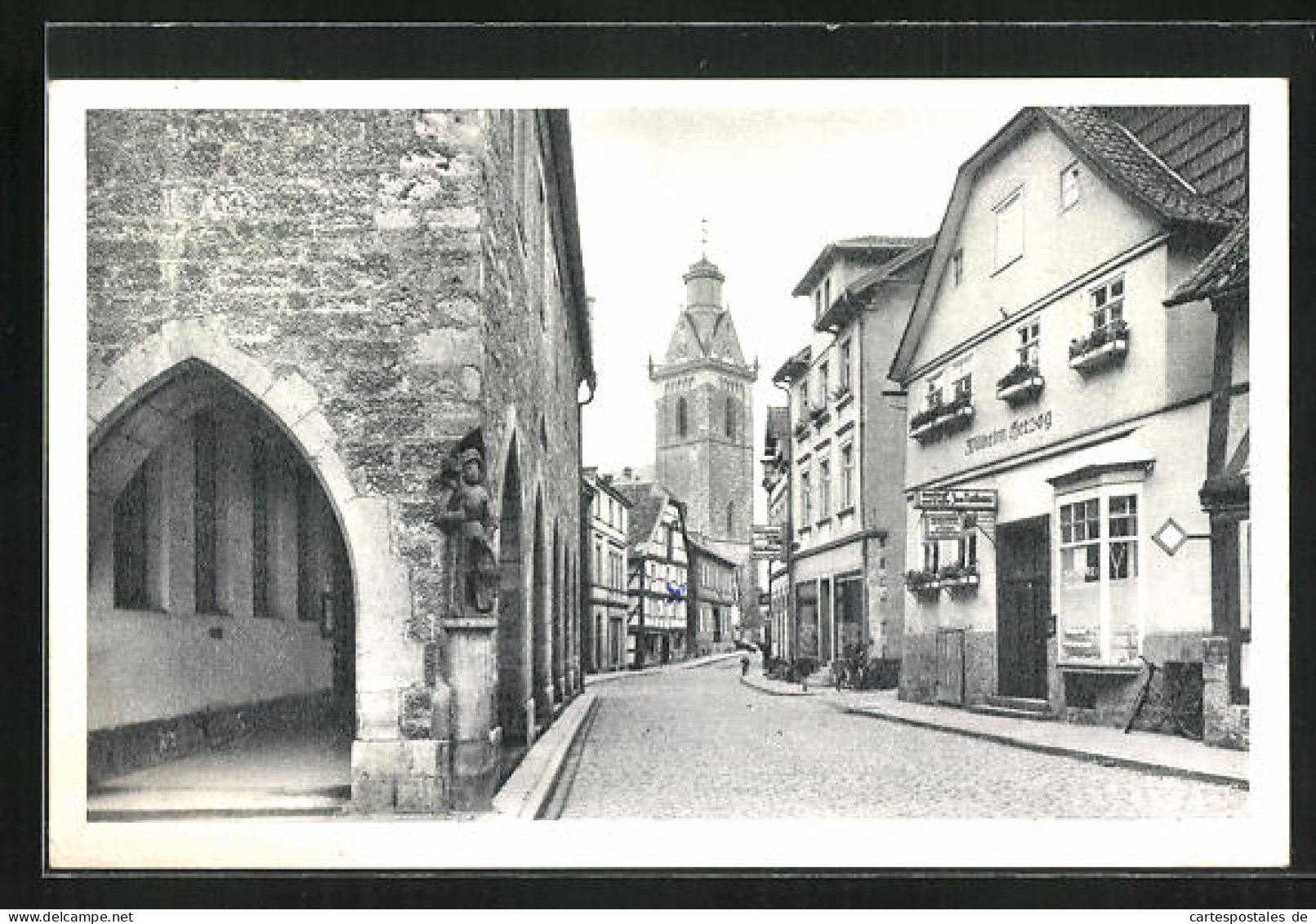 AK Korbach, Rathaus Und Gasthaus Zum Rathaus Mit Blick Auf Die Kilians-Kirche  - Korbach