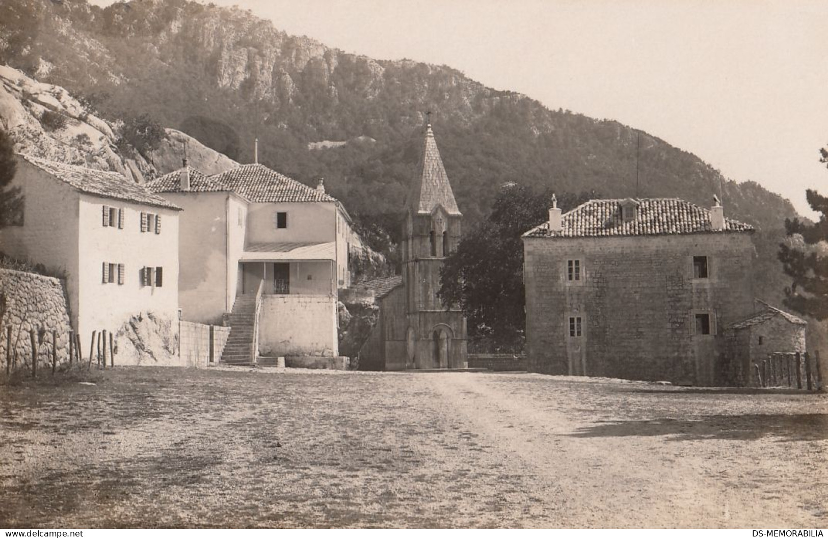 Ostrog - Donji Manastir - Montenegro