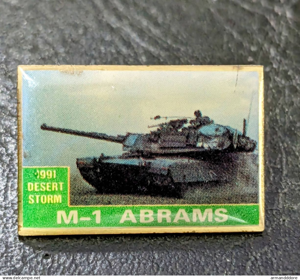 M Pins Lapel Pin Tank M-1 Abrams 1991 Desert Storm Us Military Char D 'assaut - Armee