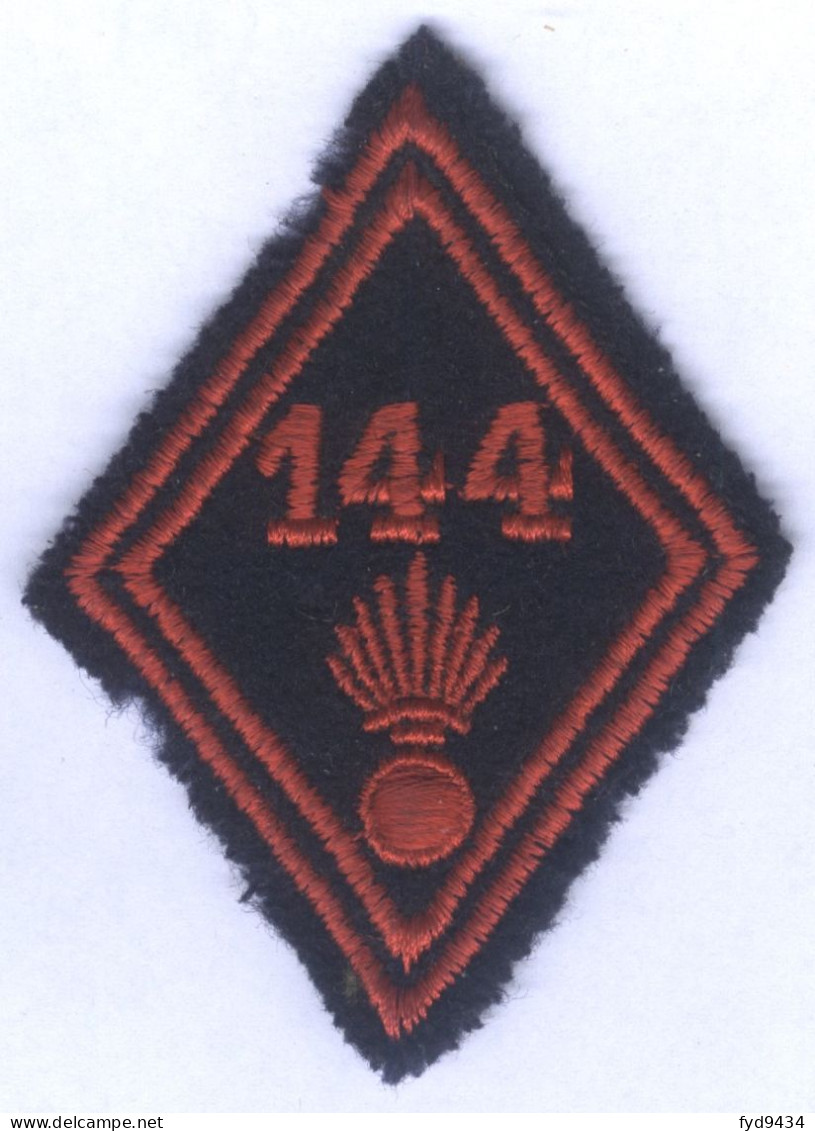 Insigne Losange De Bras Du 144e Régiment D'Infanterie - Blazoenen (textiel)
