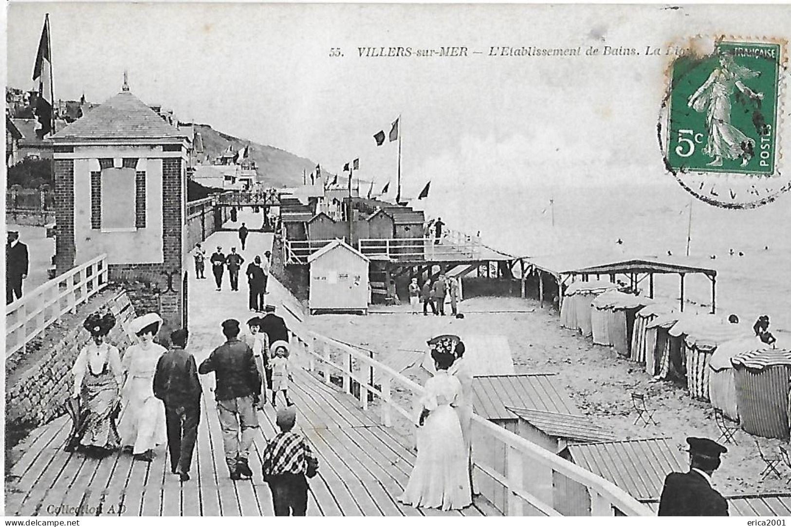 Villers Sur Mer. L'établissement Des Bains Et La Digue. - Villers Sur Mer