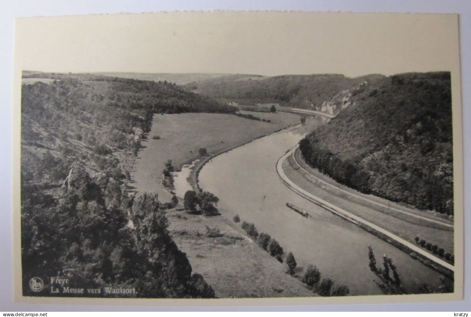 BELGIQUE - NAMUR - HASTIERE - FREYR - La Meuse Vers Waulsort - Hastiere